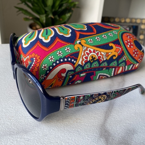 VERA BRADLEY main image 6